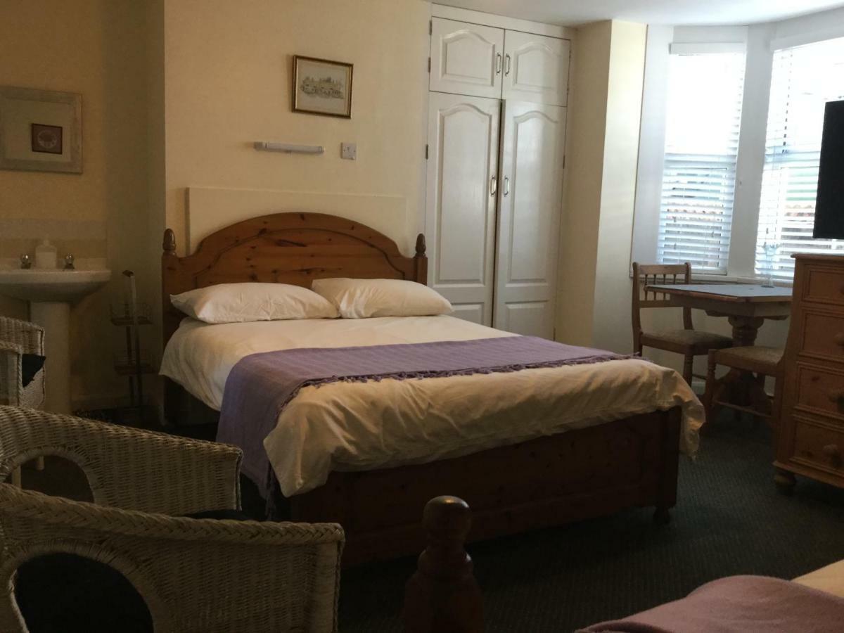 Bay Lodge Aylesbury  Extérieur photo