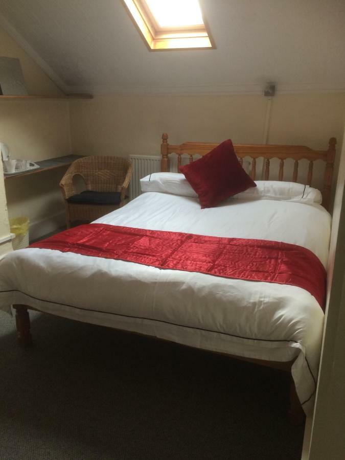 Bay Lodge Aylesbury  Extérieur photo