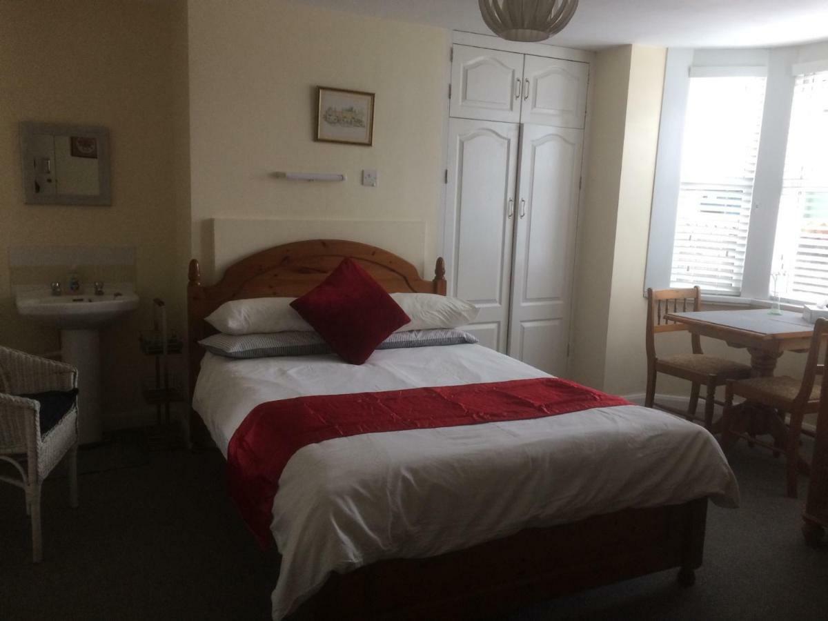 Bay Lodge Aylesbury  Extérieur photo
